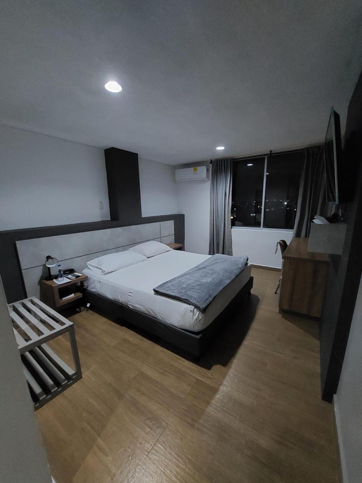 Hotel Don Gregorio Картаго Экстерьер фото